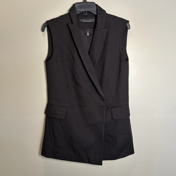 White House Black Market Jackets & Blazers - White House Black Market tailored sleeveless Vest Asymmetric front w button XS